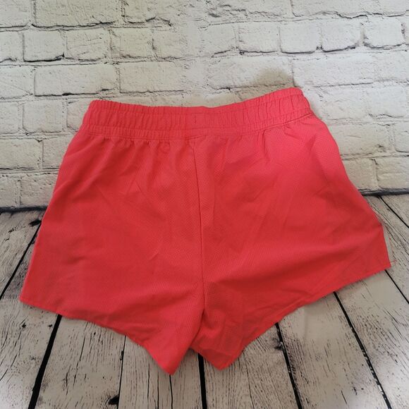 NWT Woman’s SPYDER Running Shorts Coral Reflective Seams Size Small - Picture 5 of 7